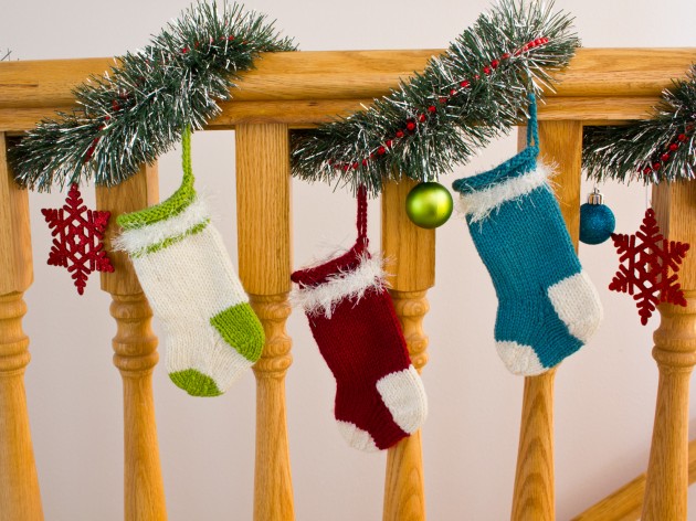 Homemade Christmas Decorations - Decorate on a budget! - Moms Have ...